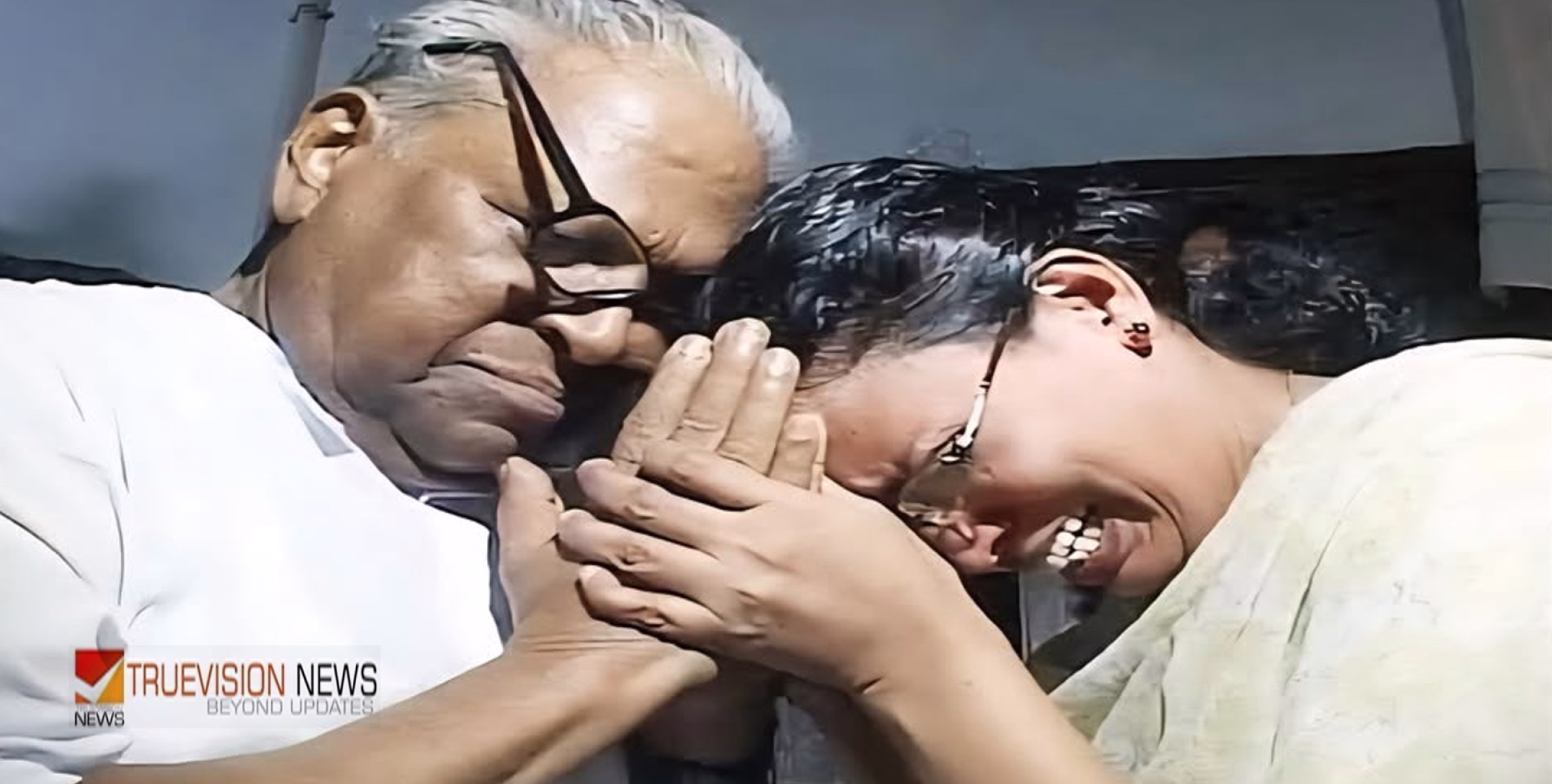 'പ്രാണനിൽ പടർന്ന ഇരുട്ടിൽ, നിസ്സഹായയായി നിന്ന വേളയിൽ ആശ്വാസത്തിൻ്റെ കരസ്പർശമായിരുന്ന  പ്രിയ സഖാവ്..'; കെ.കെ രമ എംഎൽഎ.
