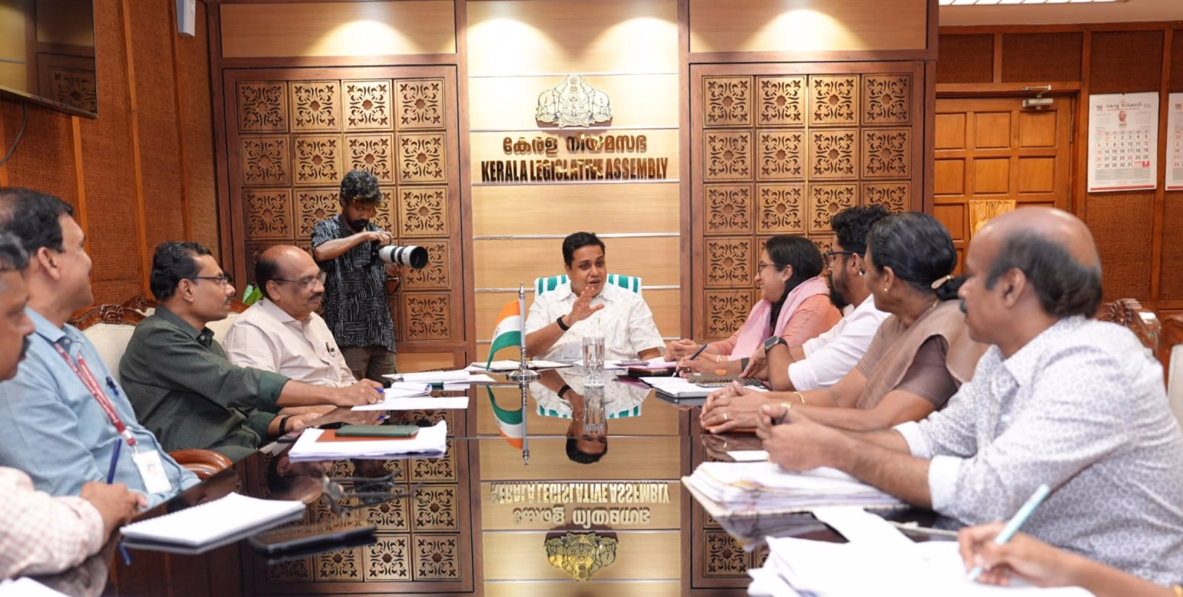 തലശ്ശേരി നഗരസഭാ ഷോപ്പിംഗ് കോംപ്ലക്സ് വായ്പാനുമതി നിഷേധിച്ച നടപടി പുനഃപരിശോധിക്കും