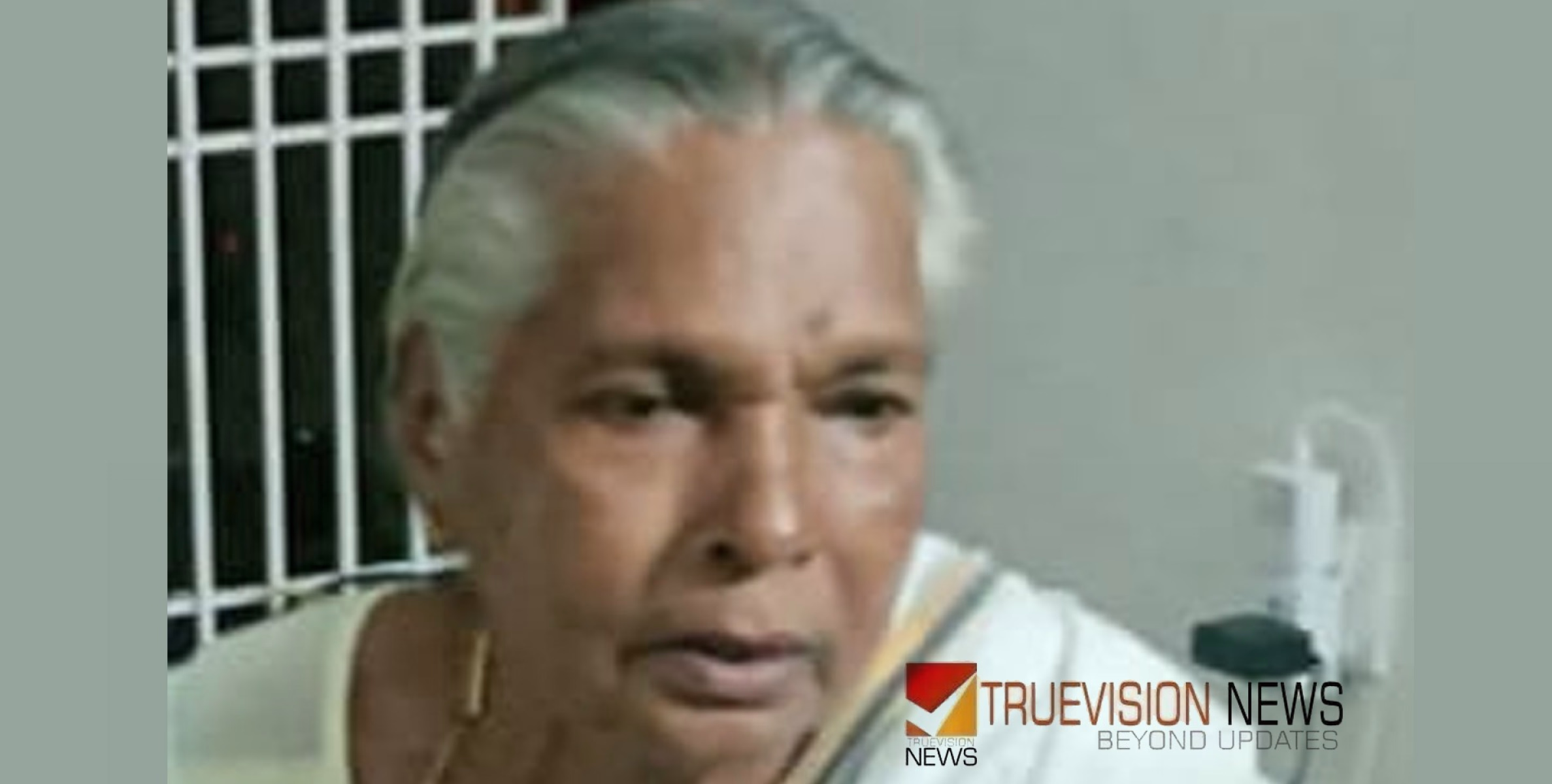 എടോളി ലക്ഷ്മിക്കുട്ടി അമ്മ  അന്തരിച്ചു 