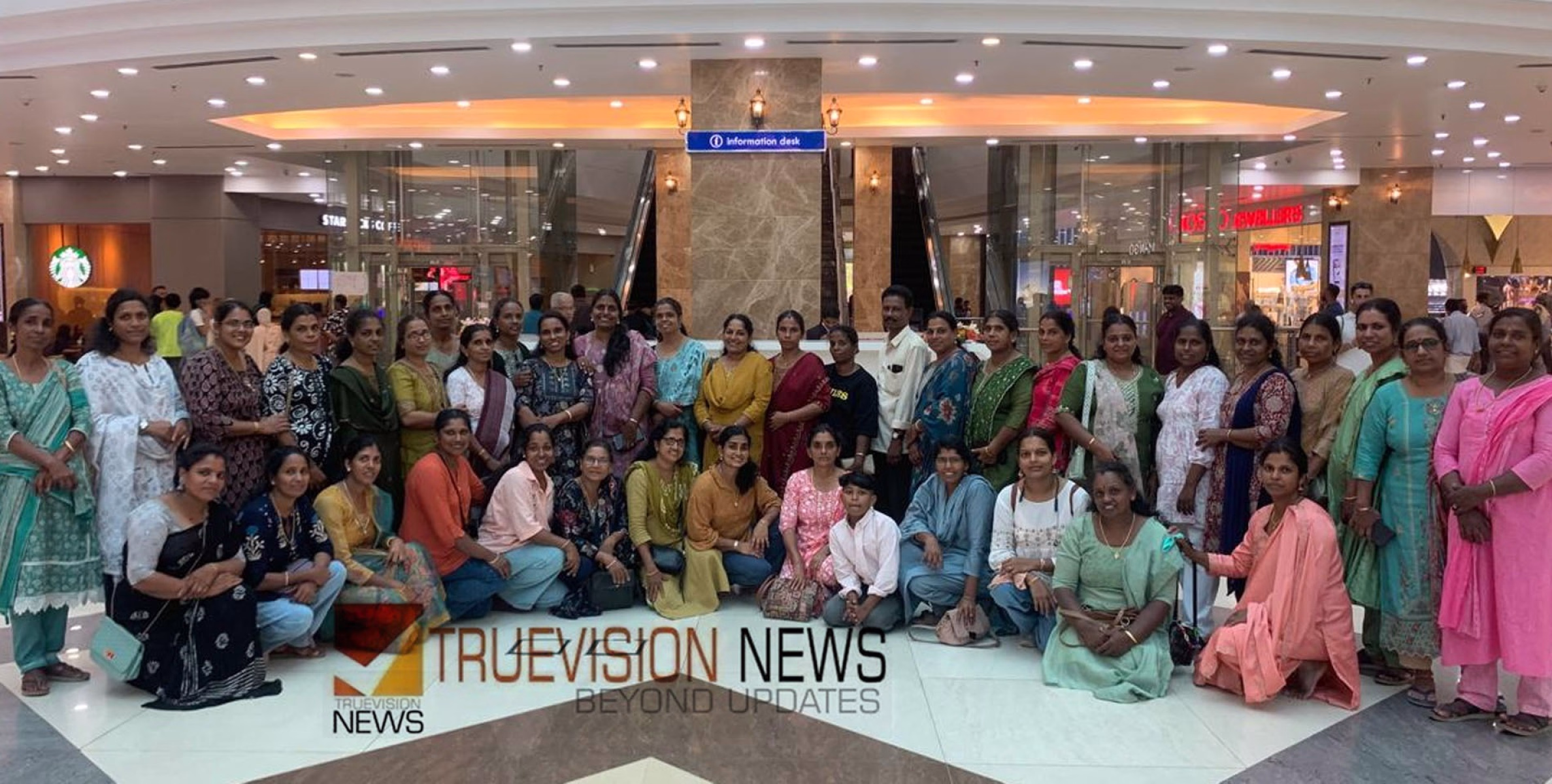 അവരും പറന്നു ; ഹരിത കർമ്മസേനാംഗങ്ങൾക്ക് വിമാനയാത്രയൊരുക്കി പുറമേരി ഗ്രാമപഞ്ചായത്ത്