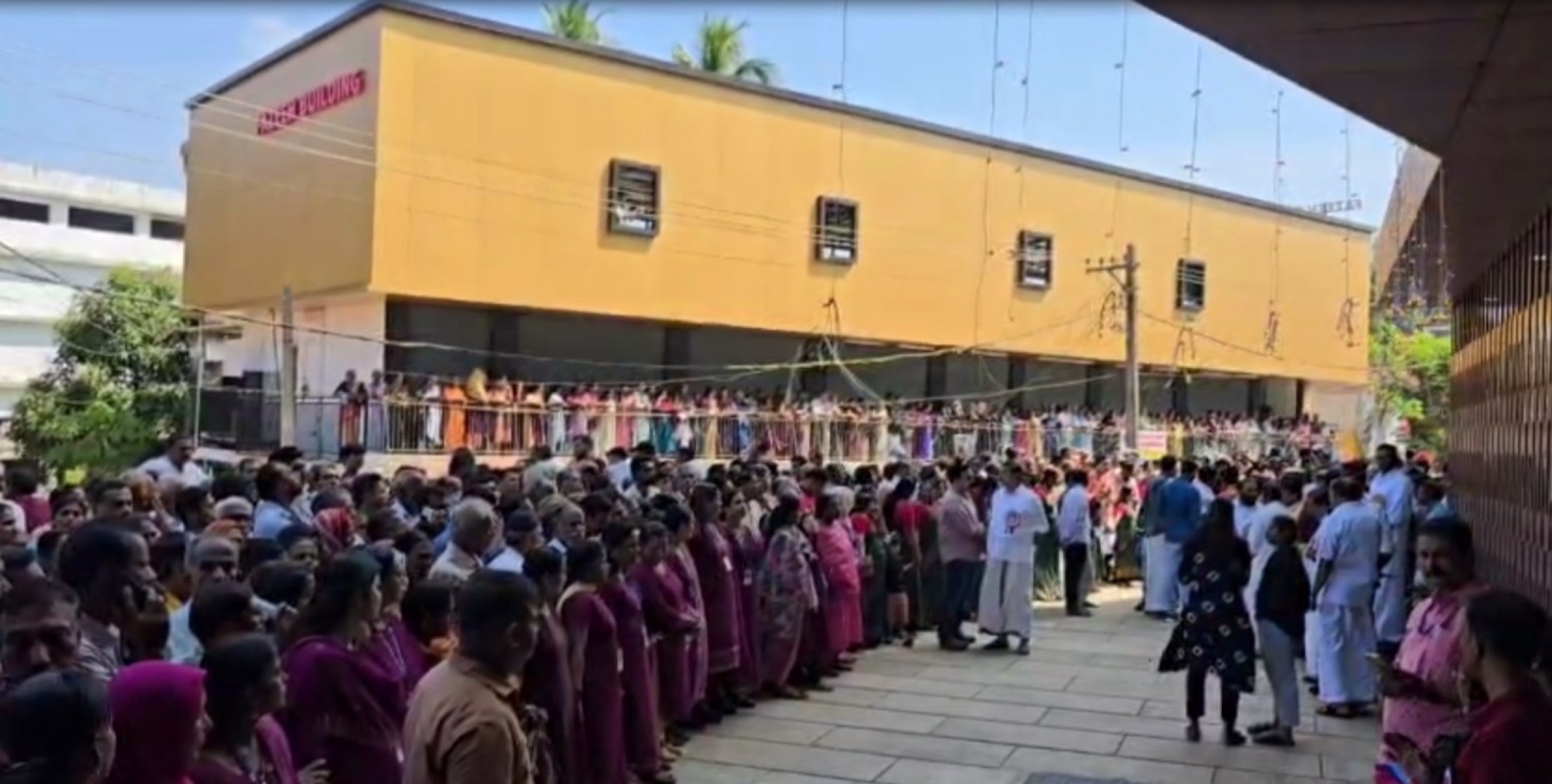 കൂത്തുപറമ്പ് താലൂക്ക് ആശുപത്രിയിൽ മൾട്ടി സ്‌പെഷാലിറ്റി ബ്ലോക്ക് ഉദ്ഘാടനം ചെയ്തു