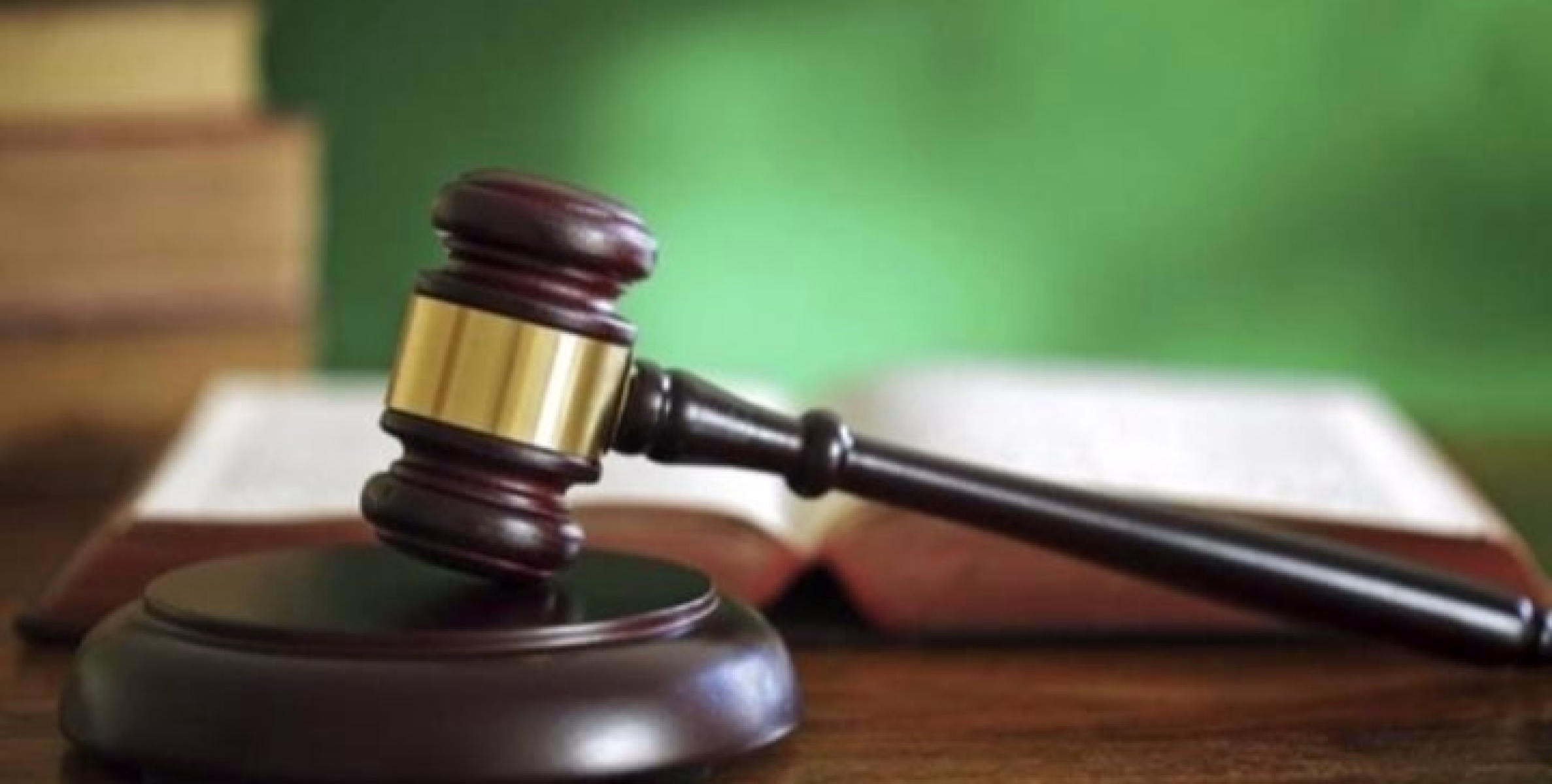 പെൺകുട്ടിയെ മദ്യം നൽകി പീഡിപ്പിച്ചു; അമ്മയ്ക്കും രണ്ടാനച്ഛനും 180 വർഷം കഠിന തടവ്