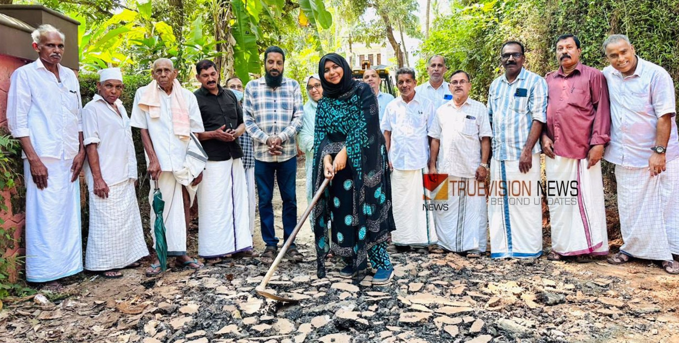 കല്ലുമ്മൽ പത്താം വാർഡിൽ അഞ്ച്  റോഡുകളുടെ പ്രവൃത്തി ഉദ്ഘാടനം ചെയ്തു