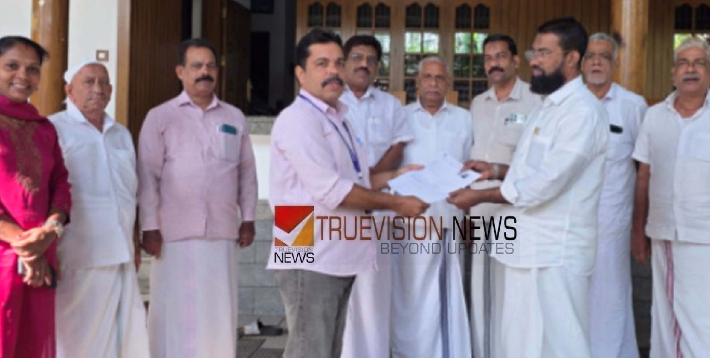 പരിഷ്കരണം സജീവം; കുറ്റ്യാടി മണ്ഡലത്തിൽ എസ് ഐ ആർ സമഗ്ര വോട്ടർ പട്ടിക പരിഷ്കരണത്തിന് തുടക്കം