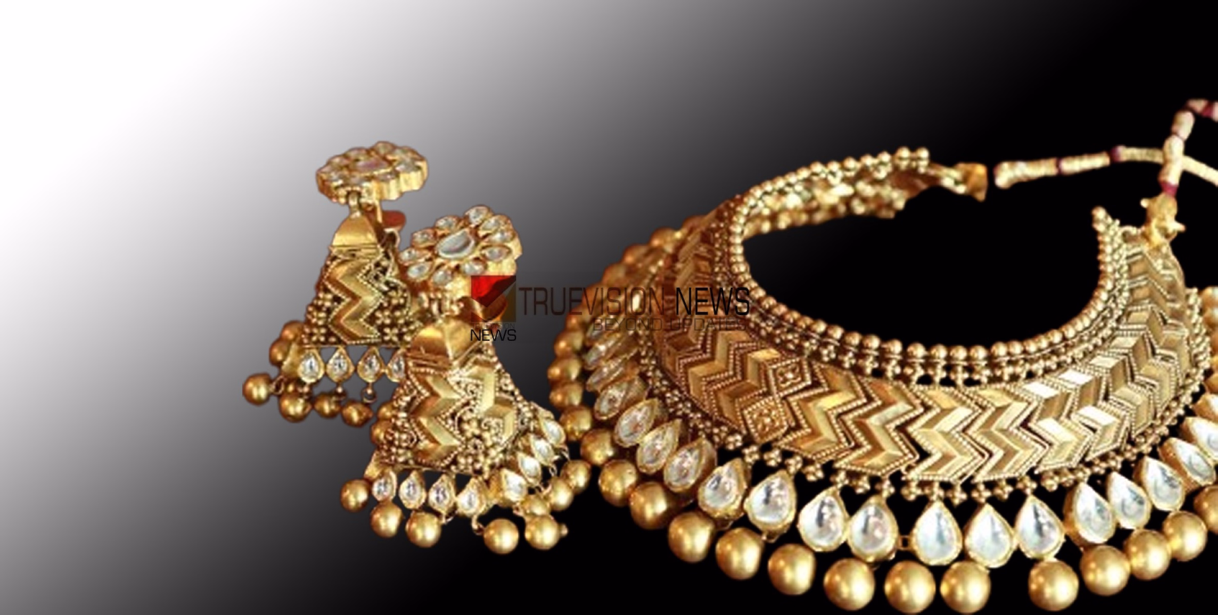 അമ്പമ്പോ... വീണ്ടും ഉയരങ്ങളിലേക്ക്....!  സ്വർണവിലയിൽ  വൻ വർധന, പവന് കൂടിയത്?