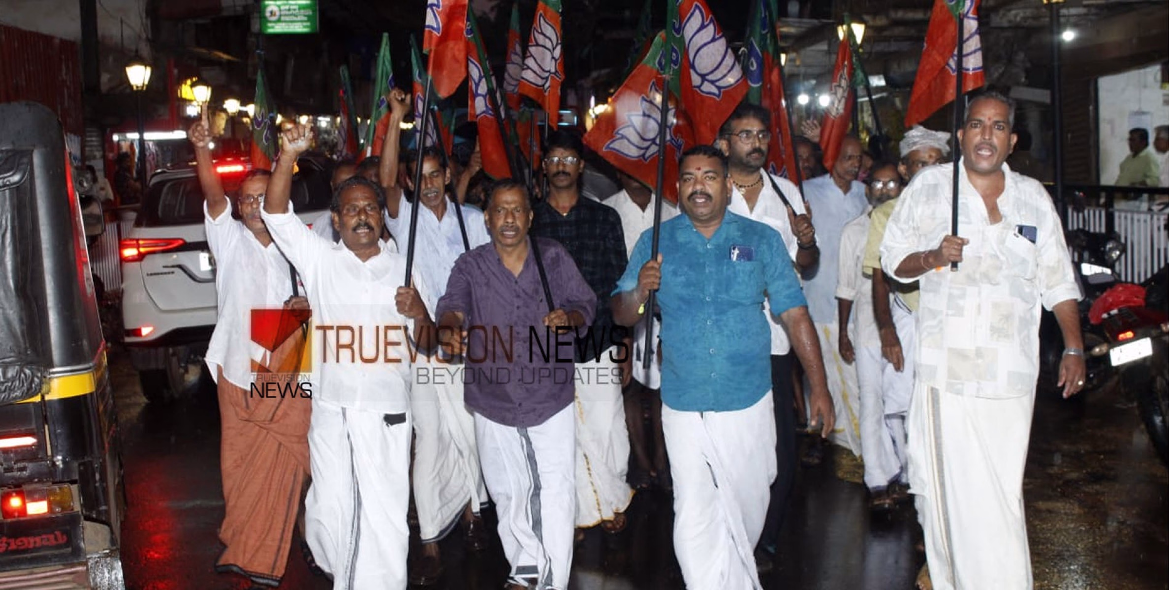 എങ്ങും ആഹ്ലാദം: ബിഹാർ തെരഞ്ഞെടുപ്പിൽ നാദാപുരത്ത് ബിജെപി വിജയാഹ്ലാദം