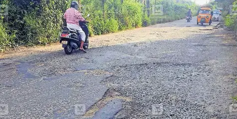 #road | ടെൻഡറിൽ പങ്കെടുക്കാതെ കരാറുകാർ, മില്ലുങ്കൽ-പുത്തൻകാവ് റോഡ് നവീകരണം അനിശ്ചിതത്വത്തിൽ