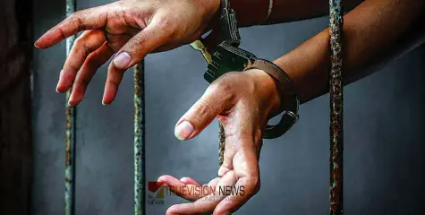 #arrest | അനധികൃതമായി രാജ്യം വിടാന്‍ ശ്രമിച്ച 13 പ്രവാസികൾ ഒമാനിൽ പിടിയിൽ 