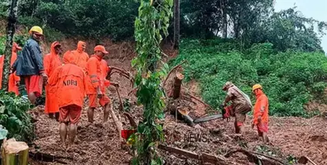 #Heavyrain | മേഘാലയയിൽ കനത്ത മഴ; വെള്ളപ്പൊക്കത്തിൽ ഒരു കുടുംബത്തിലെ ഏഴ് പേർ ഉൾപ്പെടെ 10 പേർ മരിച്ചതായി റിപ്പോർട്ട് 