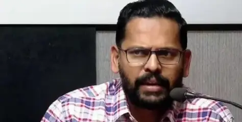 പി.സരിനെ പുറത്താക്കി കോണ്‍ഗ്രസ്; ഇനി ഇടതിനൊപ്പമെന്ന് സരിന്‍