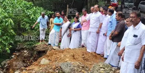 പേര്യ ചുരം പാതയിൽ 'ബെയ്‌ലി പാലം' വേണമെന്ന് ആവശ്യപ്പെടും: സണ്ണി ജോസഫ് എം എൽ എ