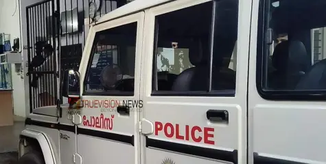 #accident | ബൈക്കിന് പിന്നിലിരുന്ന വനിതാ സുഹൃത്ത് ബൈക്കിൽ നിന്ന് വീണു മരിച്ചു; യുവാവിനെതിരെ കേസെടുത്ത് പൊലീസ്