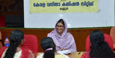 ദാമ്പത്യ പ്രശ്‌നങ്ങളില്‍ കുട്ടികളെ ബലിയാടാക്കുന്നത് അംഗീകരിക്കാനാവില്ല: വനിതാ കമ്മീഷന്‍*