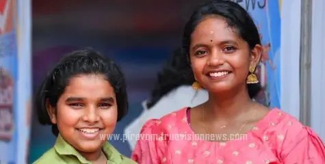 #keralaschoolkalolsavam2025 | കേരളക്കരയുടെ നെഞ്ച് നീറിയ ഓർമ്മകൾ; മിമിക്രി വേദിയിൽ വീണ്ടും നൊമ്പരമായി ചൂരൽമല