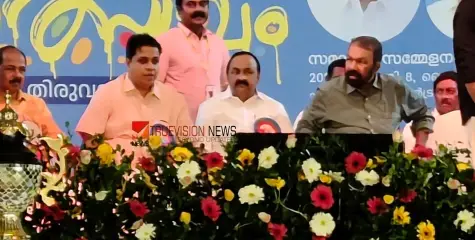 #keralaschoolkalolsavam2025 | എന്തൊരു വൈബാണ് കലോത്സവം; പത്ത് വയസ് കുറഞ്ഞു -പ്രതിപക്ഷ നേതാവ് വി ഡി സതീശൻ