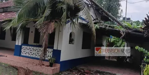 കഴിഞ്ഞ ദിവസമുണ്ടായ ശക്തമായ മഴയിലും, കാറ്റിലും  തലശേരി  മേഖലയിൽ വ്യാപക നാശം