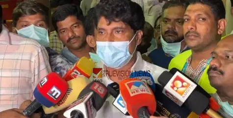 പുക ശ്വസിച്ച് മരണം? കോഴിക്കോട് മെഡിക്കൽ കോളജിലെ പൊട്ടിത്തെറി; വയനാട് സ്വദേശി ഉൾപ്പെടെ മൂന്നു പേർ മരിച്ചതായി ടി. സിദ്ദീഖ് എം.എൽ.എ