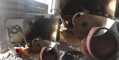 ഗ്യാസ് സ്റ്റൗ കത്തിക്കുന്നതിനിടെ പൊട്ടിത്തെറിച്ച് അപകടം; വീടിന്റെ ഒരുഭാഗം തകര്‍ന്നു
