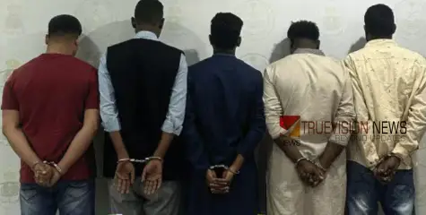 ഹജ്ജിന് സൗകര്യമൊരുക്കാമെന്ന് വാഗ്ദാനം; തീർഥാടകരെ കബളിപ്പിക്കാൻ ശ്രമിച്ച അഞ്ച് പ്രവാസികൾ അറസ്റ്റിൽ