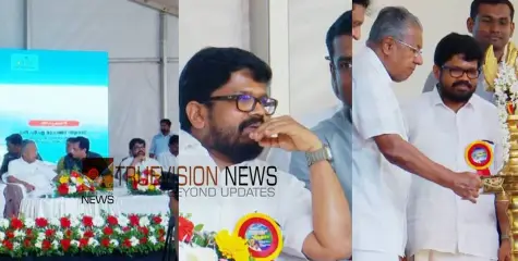 'വേദിയിൽ ഇരുന്നത് മഹാപരാധമല്ല'; സർക്കാർ പരിപാടിയിൽ വേദിയിലിരുന്ന് സിപിഐഎം ജില്ലാ സെക്രട്ടറി കെ കെ രാഗേഷ്