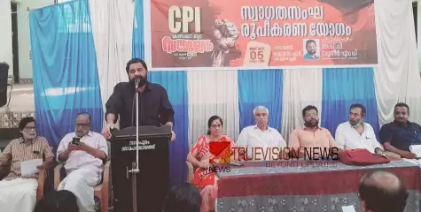 ജനങ്ങളെ മതപരമായി ഭിന്നിപ്പിച്ചു രാഷ്ട്രീയ നേട്ടം കൊയ്യാനുള്ള കേന്ദ്ര നീക്കം പരാജയപ്പെടുത്തണം -പി പി സുനീർ എം പി