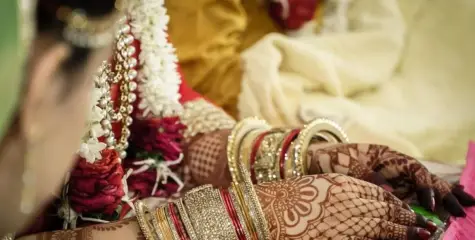മുക്കുപണ്ടം അണിയിച്ചെന്ന് വരന്റെ വീട്ടുകാരുടെ അധിക്ഷേപം ; വധു വിവാഹത്തിൽനിന്ന് പിന്മാറി