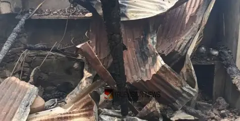 ഭീകരാക്രമണം; ജമ്മുവിൽ സർക്കാർ ഉദ്യോഗസ്ഥൻ കൊല്ലപ്പെട്ടു, അപകടത്തിൽ പെട്ടത് അവലോകന യോഗത്തിൽ പങ്കെടുത്തയാൾ