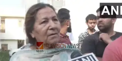 'എന്താണ് എന്‍റെ വീടിന് മുകളിലേക്ക് വീണത് എന്ന് എനിക്കറിയില്ല, ഞങ്ങള്‍ എങ്ങനെയോ വാതില്‍ തുറന്നോടി രക്ഷപ്പെടുകയായിരുന്നു' - പാക് ആക്രമണം വിവരിച്ച് കശ്‌മീര്‍ വീട്ടമ്മ
