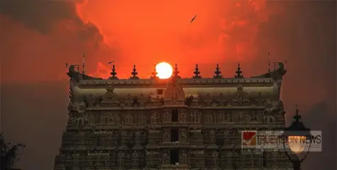പത്മനാഭസ്വാമി ക്ഷേത്രത്തിൽ നിന്നും 104 ​ഗ്രാം സ്വർണം മോഷണം പോയതായി പരാതി 