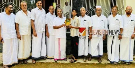 അധ്വാനം ഫലം കണ്ടു; എസ് എസ് എൽ സി പരീക്ഷയിൽ ഉന്നത വിജയം നേടിയവർക്ക് ആദരം 