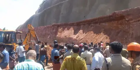 കാസര്‍ഗോഡ് ദേശീയപാത നിര്‍മാണത്തിനിടെ മണ്ണിടിച്ചിൽ; തൊഴിലാളി മരിച്ചു