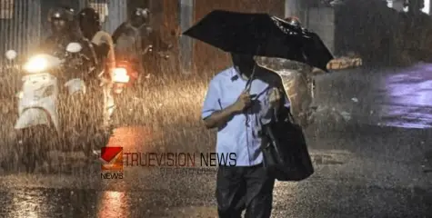 മഴ തുടരാൻ സാധ്യത, അപകട സാധ്യത മുൻനിർത്തി മൂന്നാർ ഗ്യാപ് റോഡ് അടച്ചു 