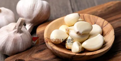 കൊളസ്‌ട്രോൾ ഉള്ളവർ വെളുത്തുള്ളി കഴിക്കാറുണ്ടോ? എന്നാൽ  ഇത് അറിയാതെ പോകരുത് ...