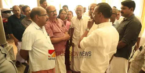 കോഴിക്കോട് പേരാമ്പ്രയിലെ കല്ല്യാണ വീട്ടിൽ കവർച്ച; പണമടങ്ങിയ പെട്ടി ഉൾപ്പെടെ മോഷണം പോയി, അന്വേഷണം 
