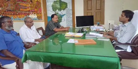 മാഹിയിലെ തകർന്ന റോഡുകൾ നന്നാക്കണം ; സി പി എം മാഹി ലോക്കൽ കമ്മിറ്റി നിവേദനം നൽകി