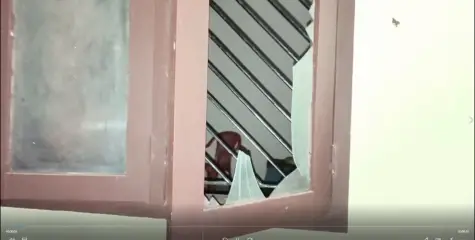 പയ്യന്നൂരിൽ അമ്മൂമ്മയെ മർദിച്ച കൊച്ചുമകന്റെ വീടിനുനേരെ ആക്രമണം 