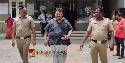മുഖ്യമന്ത്രിയുടെ പേര് പറഞ്ഞ് ജോലി തട്ടിപ്പ്; സെക്രട്ടേറിയറ്റിലെ താത്കാലിക ജീവനക്കാരനായിരുന്ന യുവാവ് പിടിയിൽ