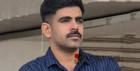 കലക്ടറേറ്റ് മാർച്ചിനിടെ പിണറായിയുടെ ഫ്ലക്സ് കീറിയ സംഭവം; കണ്ണൂരിൽ യൂത്ത് കോൺഗ്രസ് നേതാവ് അറസ്റ്റിൽ