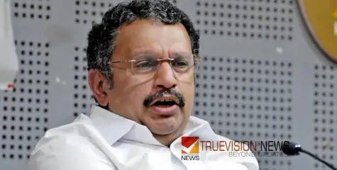 ദേശീയപാതയ്ക്ക് രണ്ട് പിതാക്കന്മാർ ഉണ്ടായിരുന്നു; പൊളിഞ്ഞപ്പോള്‍ അനാഥരെപ്പോലെയായി -കെ മുരളീധരന്‍