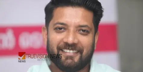 ഉപതെരഞ്ഞെടുപ്പ് ഭരണത്തിന്റെ വിലയിരുത്തലാകും; നിലമ്പൂരിൽ സർക്കാരിന്റെ കെട്ടിപ്പൊക്കിയ അവകാശവാദങ്ങൾ മഴയത്ത് തകർന്നുവീഴും -  ഷാഫി പറമ്പിൽ
