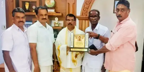 രമേശ് മനത്താനത്തിന് യാത്രയയപ്പ് നല്‍കി