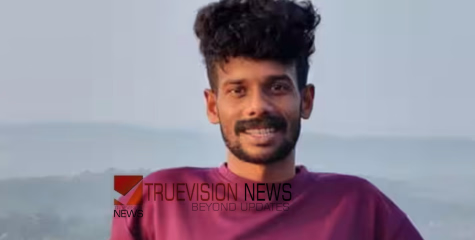 ആലപ്പുഴയിൽ ബൈക്കിന് പിന്നിൽ ടൂറിസ്റ്റ് ബസിടിച്ച്‌ അപകടം; യുവാവിന് ദാരുണാന്ത്യം
