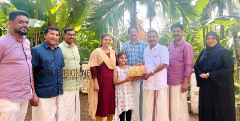 കിടിലൻ ചിരി; ഒരു ചിരി ഇരു ചിരി ബംബർ ചിരിയിൽ  മികച്ച പ്രകടനം സമ്മാനിച്ച് കല്ലാച്ചി സ്കൂളിലെ വിദ്യാർത്ഥിനി 