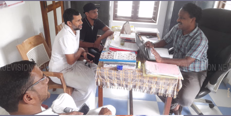 ബസ് സ്റ്റോപ്പ് നിര്‍മാണവും ഓവുചാല്‍ നിര്‍മാണവും പൂര്‍ത്തീകരിക്കുക; എസ്ഡിപിഐ