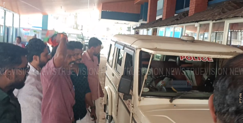 രാസലഹരി കേസ്; പ്രതിയെ വൈദ്യ പരിശോധനക്ക് എത്തിച്ചപ്പോള്‍ യുവമോര്‍ച്ച പ്രവര്‍ത്തകര്‍ പ്രതിഷേധവുമായി രംഗത്ത്