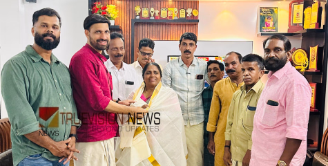 ആതുര സേവനത്തിൽ മാതൃക; സി.കെ. ഉഷയ്ക്ക് കോൺഗ്രസിൻ്റെ സ്നേഹാദരം