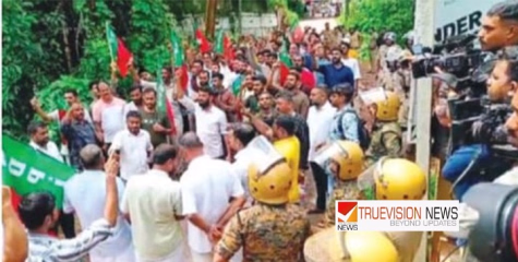 ഹസീനയുടെ മരണം ; എസ്.ഡി.പി.ഐ പ്രവർത്തകർ പിണറായി പൊലീസ് സ്‌റ്റേഷനിലേക്ക് മാർച്ച് നടത്തി