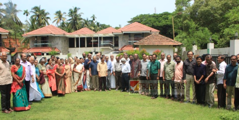 തലശേരി തിരുവങ്ങാട് ഗവ.ഹയർ സെക്കൻ്ററി സ്കൂളിലെ   പൂർവാധ്യാപക കൂട്ടായ്മ ലെജൻ്റ്സ്  തുടർച്ചയായ പത്താം വർഷവും ഒത്തുചേർന്നു.