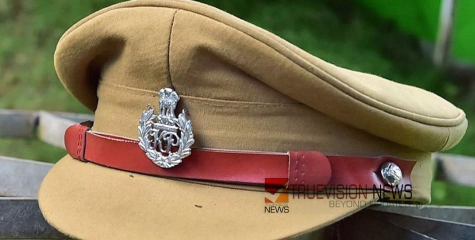 ഇനി മുട്ടണ്ട തുറക്കില്ല; അർധരാത്രി പൊലീസ്​ വീടിന്‍റെ വാതിലിൽ മുട്ടിവിളിക്കരുതെന്ന്​ ഹൈക്കോടതി