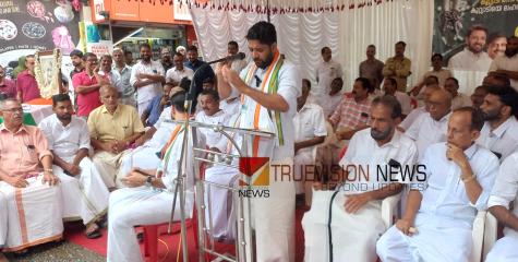 ക്രൈംബ്രാഞ്ച് അന്വേഷിക്കണം; കുറ്റ്യാടിയിലെ രാസലഹരിപീഡനം, കോൺഗ്രസ് ഉപവാസ സമരം തുടങ്ങി 